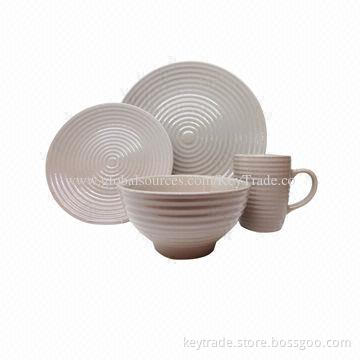 Fine Stoneware 16-piece Color Glazed Dinner Set in Coup Shaped, Multicolor